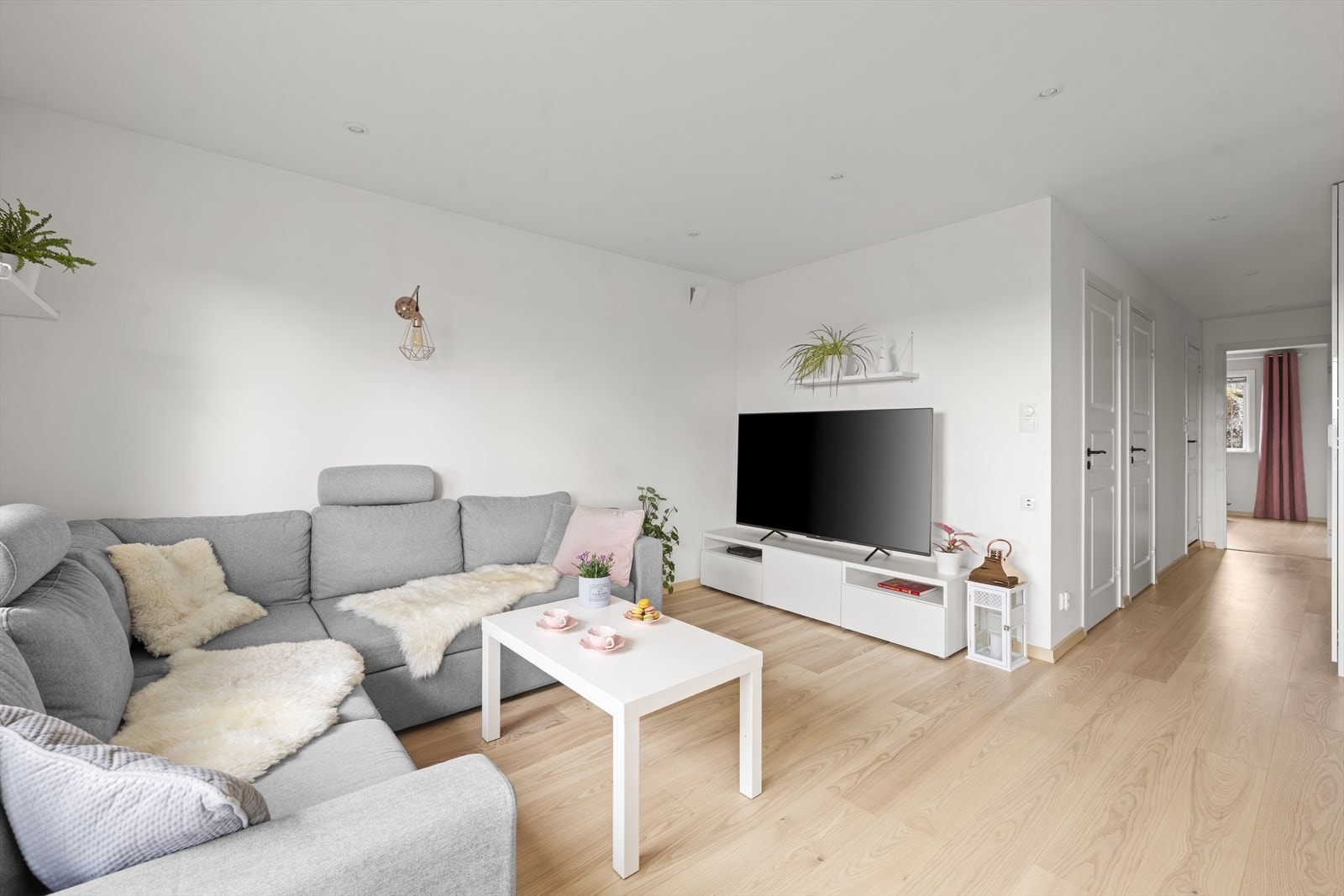 Her i sofakroken kan man nyte gullrekka fredag kveld! Galleribilde