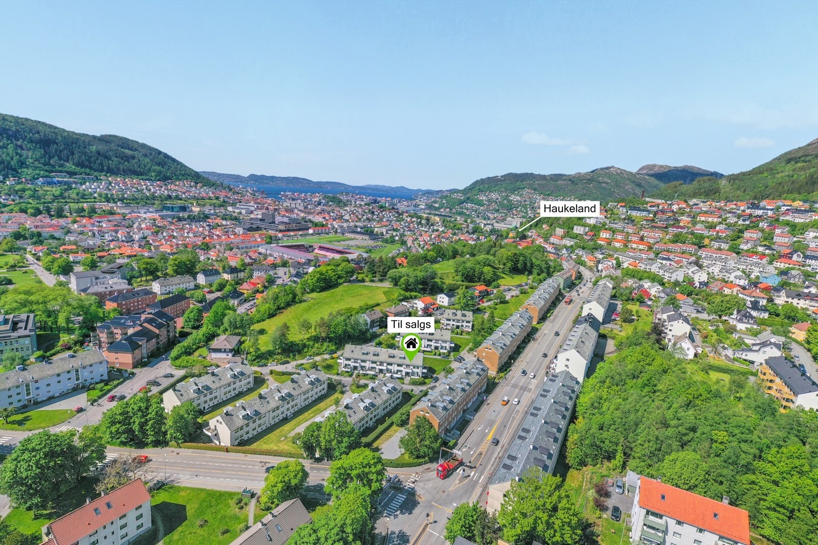 Kort vei til offentlig transport, med busstoppet Birkeveien kun et par minutters gange unna. Legg merke til nærheten til Haukeland, hvor du kan både gå, sykle og ta buss. Galleribilde