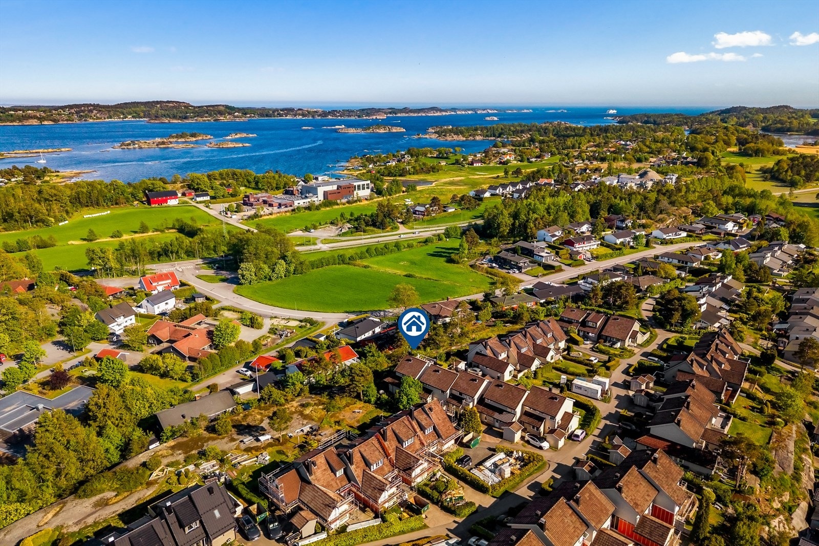 Området byr på flotte turmuligheter i skog og mark, rett utenfor døren. Galleribilde