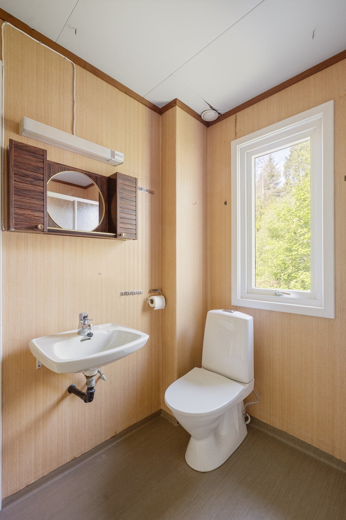 Bad/wc i 2.etg. Galleribilde