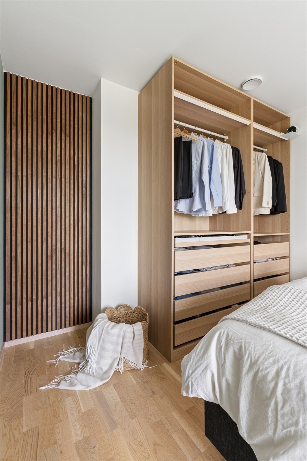 Garderobe på soverom medfølger. Galleribilde