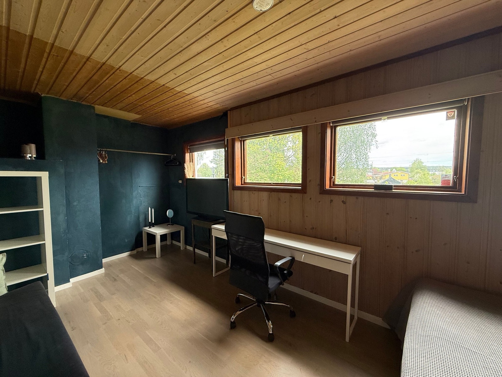 hobbyrom / gjesterom nede Galleribilde