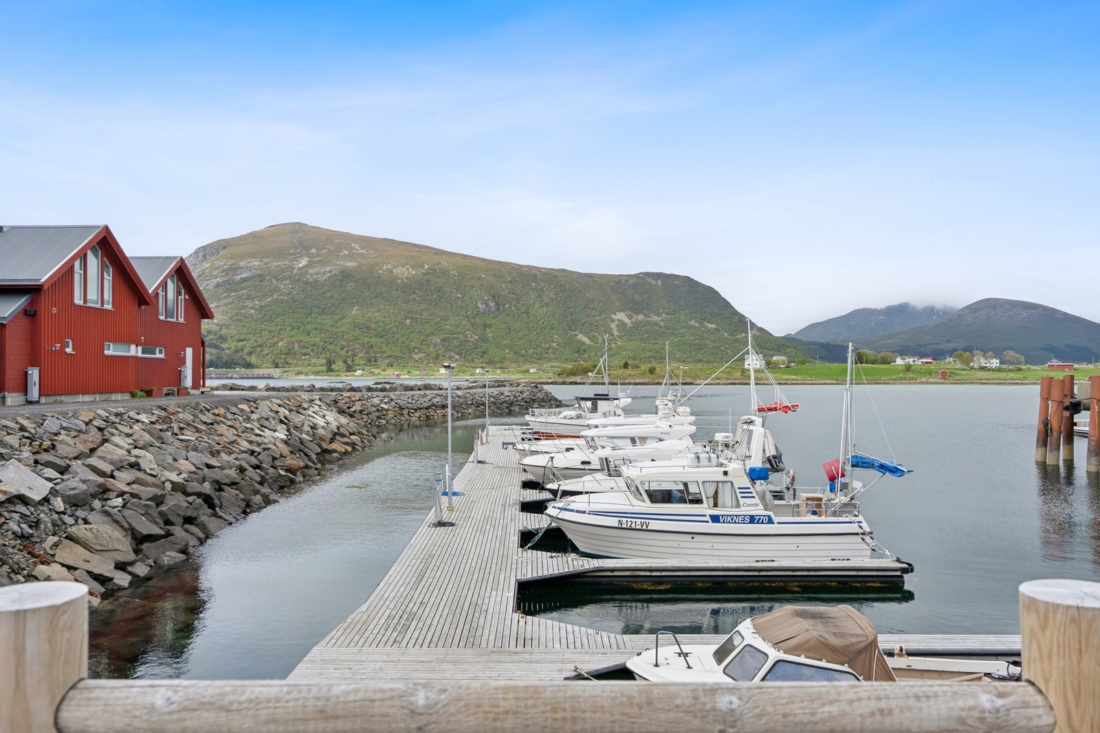 Nappstraumen er rik på fiskemuligheter, med blant annet kveite, torsk, sei, laks og sjøørret. Galleribilde