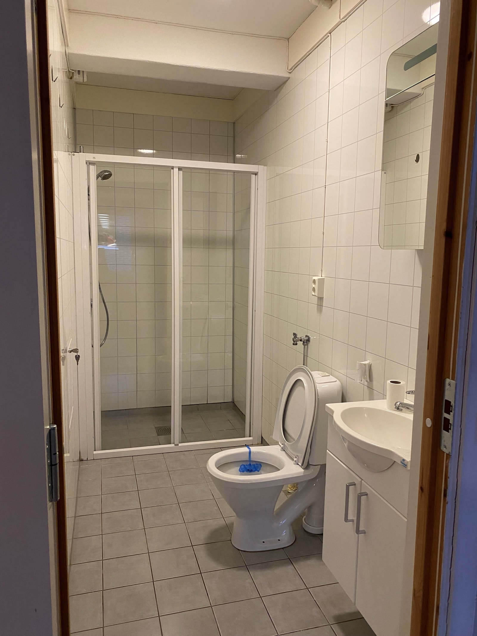 Nytt flisbelagt bad Galleribilde