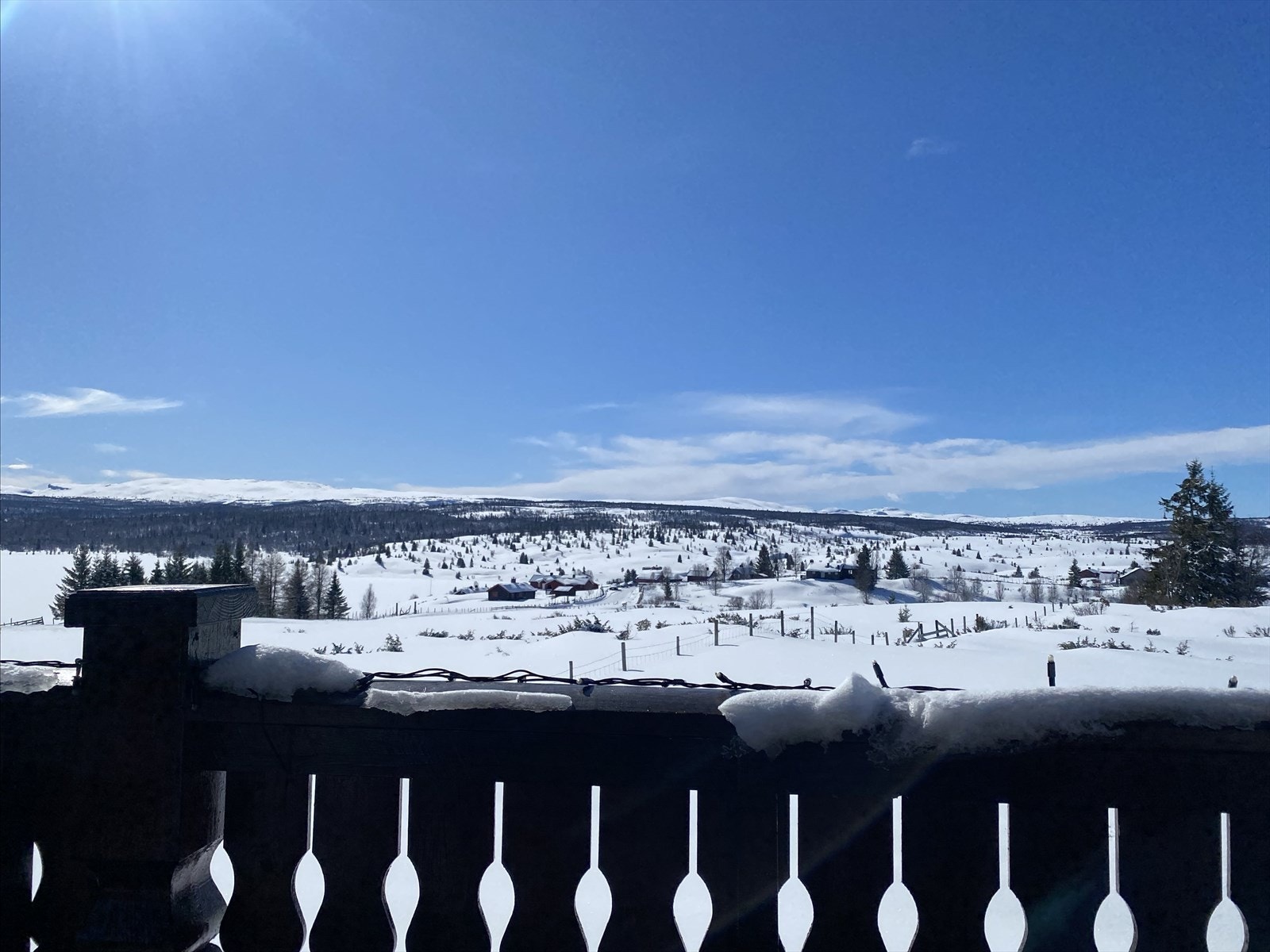 Fra terrassen vinterstid. Galleribilde