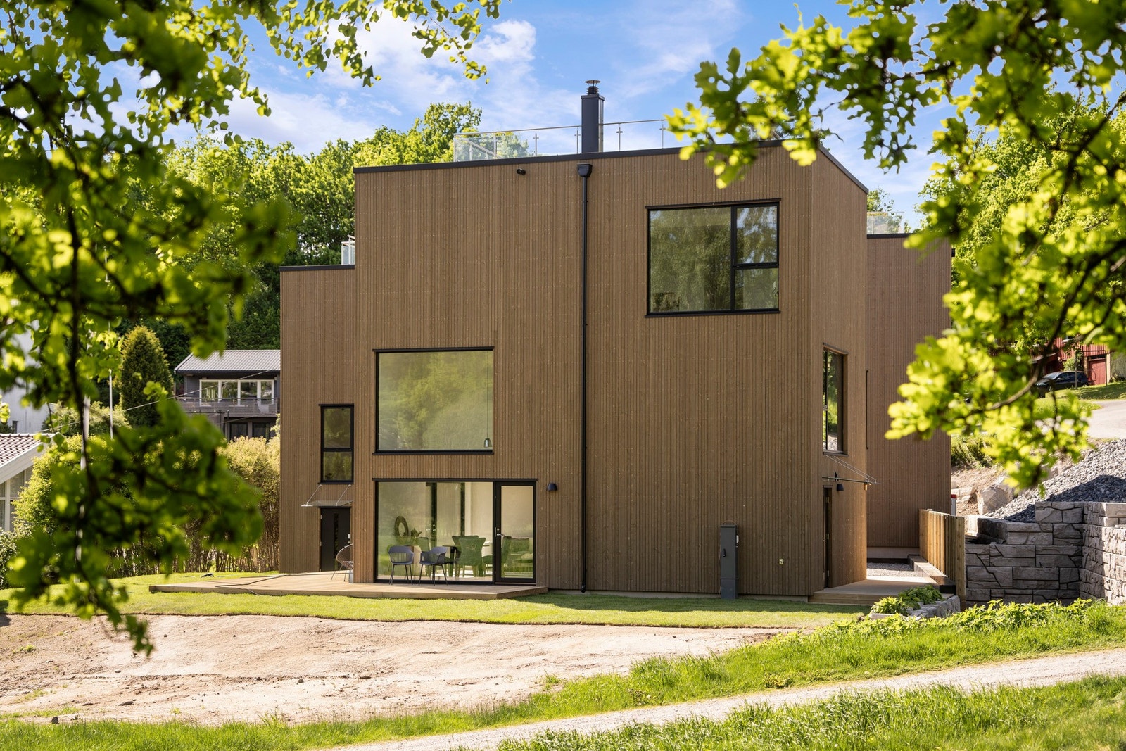 PrivatMegleren v/Amit Sharma har gleden av å presentere Belsjø terrasse 12! Foto: Noah Spange Galleribilde