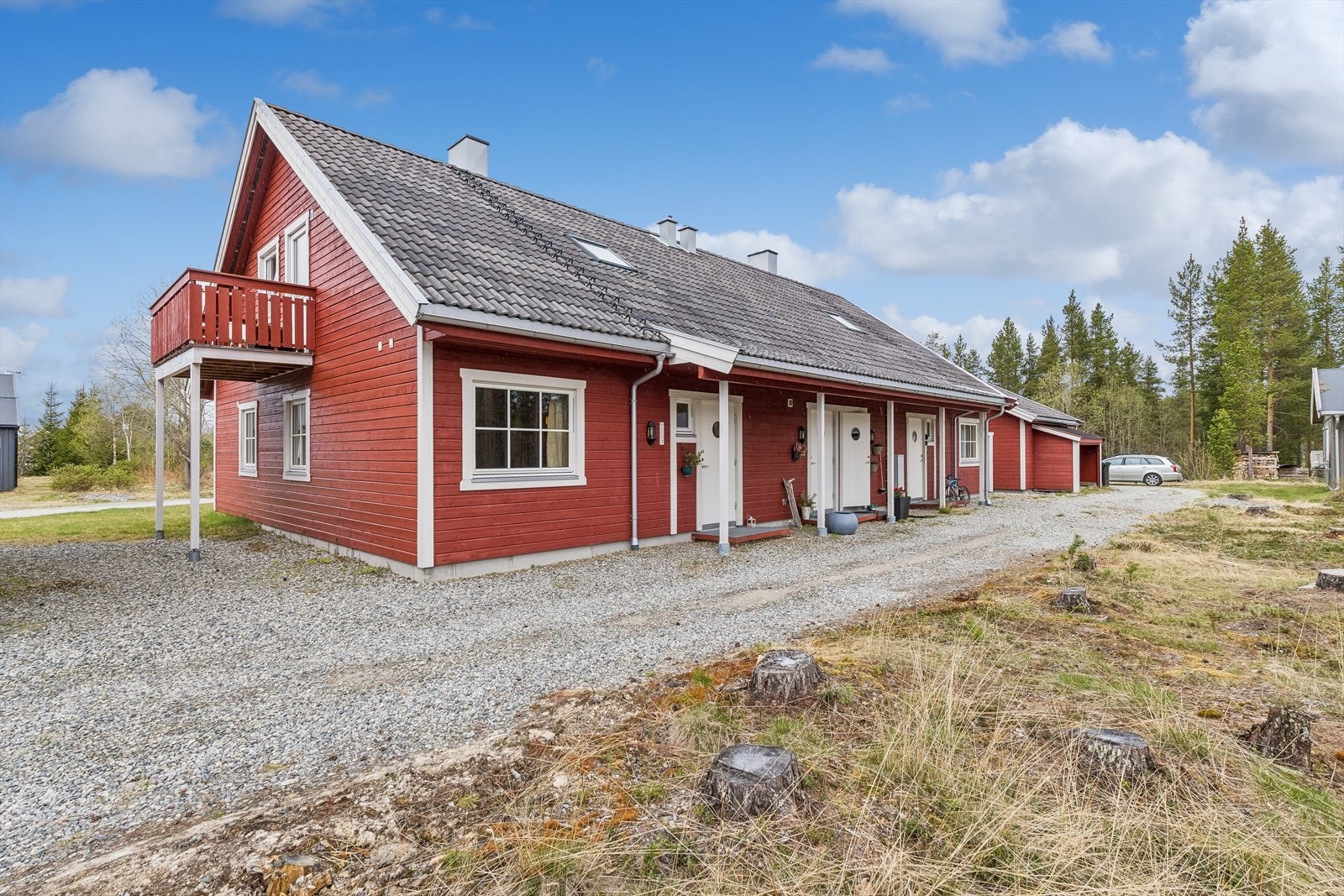 Lettstelt og praktisk leilighet på ett plan med vannbåren gulvvarme som sikrer jevn og behagelig temperatur. Galleribilde