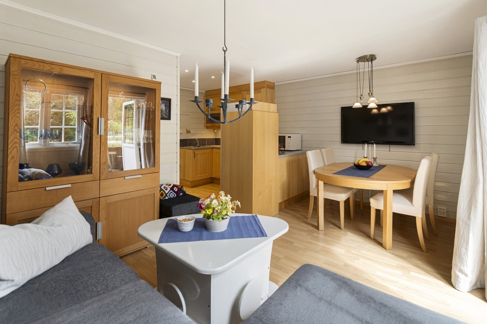 Velkommen til Vesletjønnvegen 47!
Foto: Fotograf Magik Galleribilde