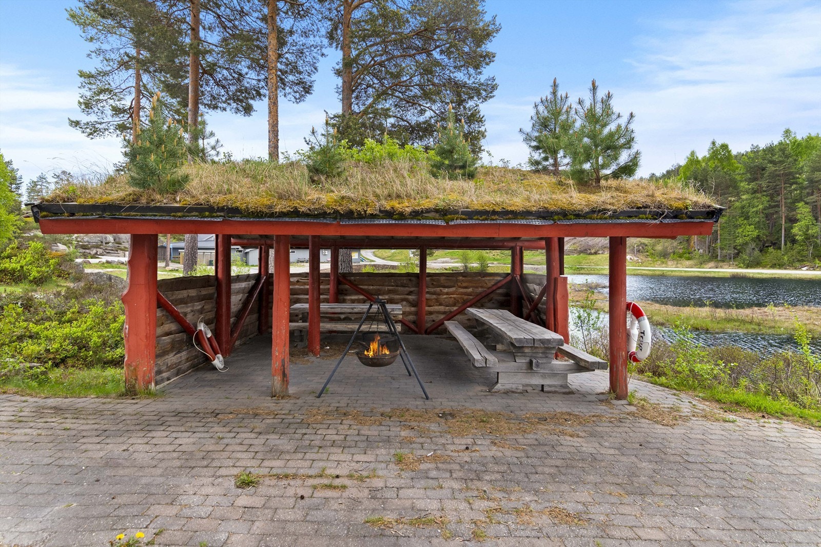 Den felles grillhytta er et hyggelig samlingspunkt for beboerne. Galleribilde