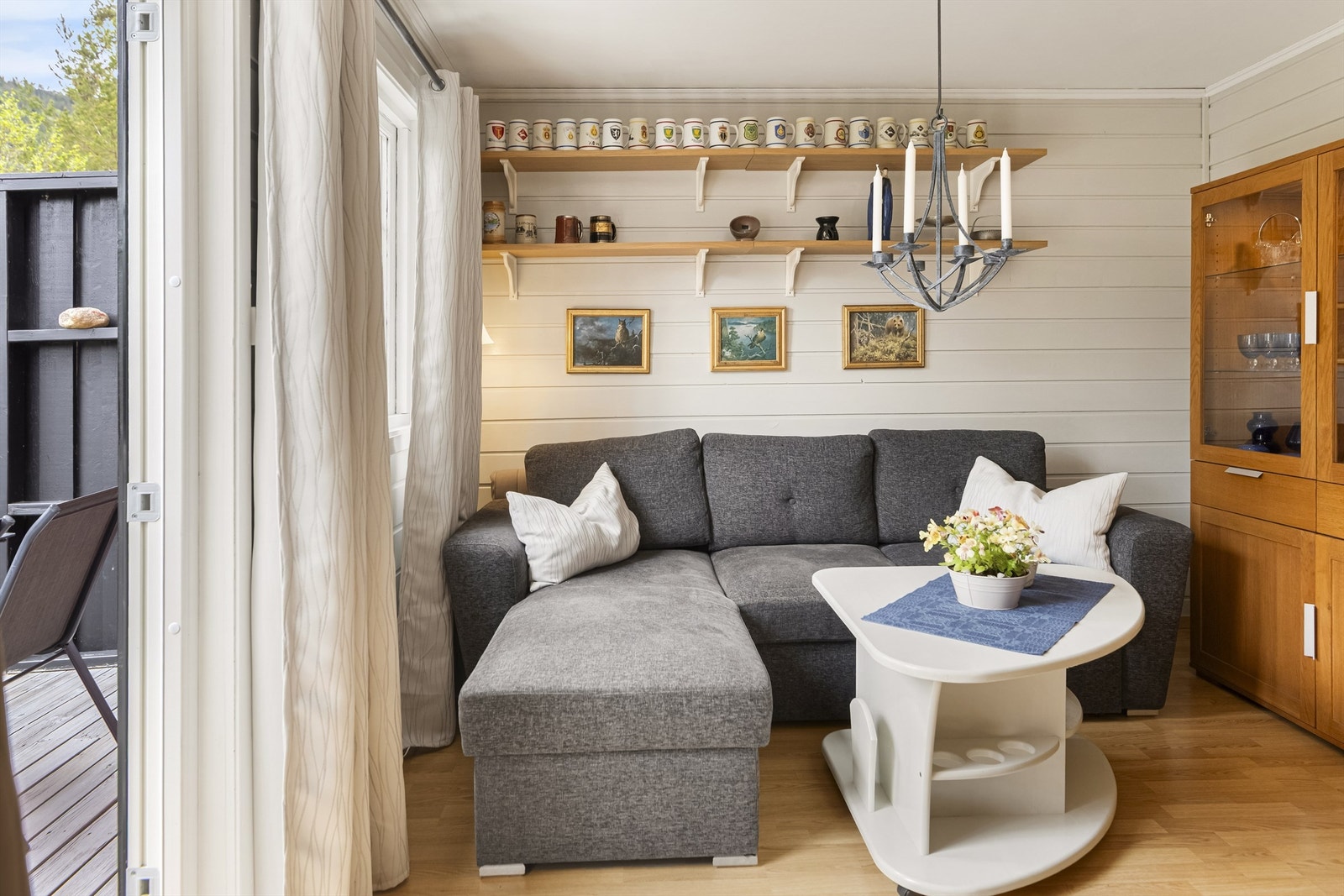 Sofakroken er lun og koselig. Galleribilde