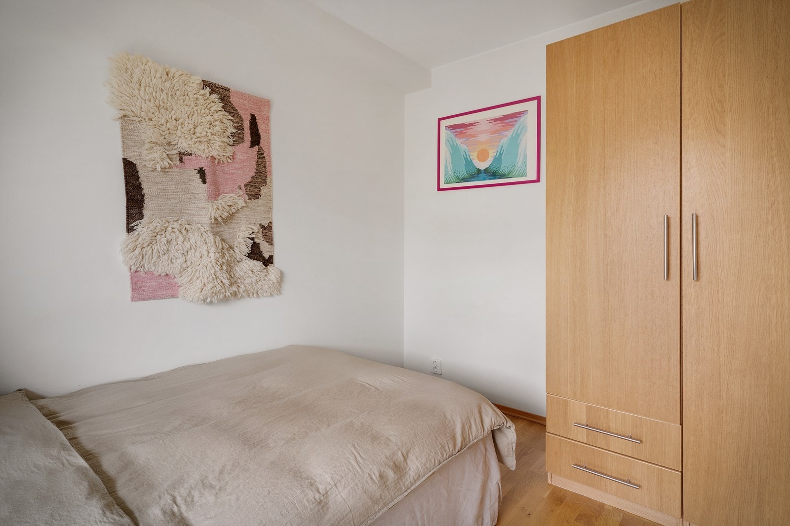 - Soverom 1 måler 6,9m² - Galleribilde