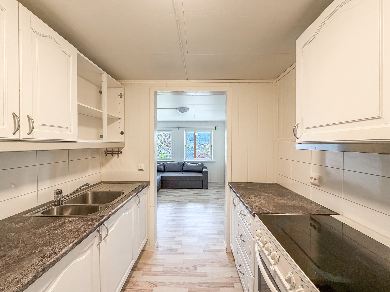Velkommen til Øvre Tingveg 10B, U0101. Galleribilde