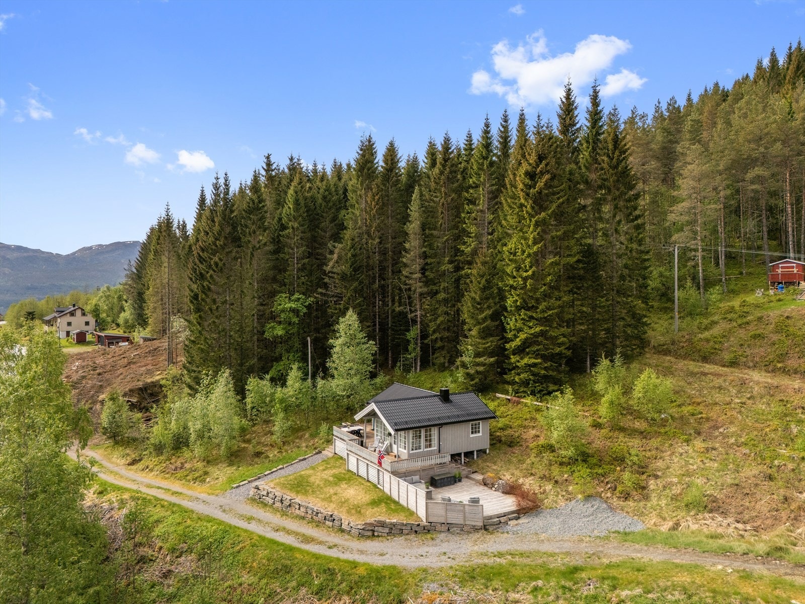 Velkommen til visning! Husk visningspåmelding, og ta kontakt med megler dersom annonsert visning ikke passer. Galleribilde