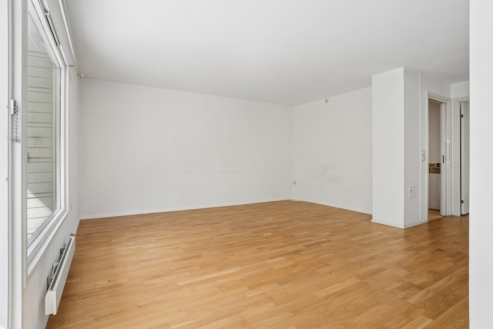 Boligen har en flott planløsning som består av entre, stue, kjøkken, bad og soverom med tilgang til bod. Galleribilde