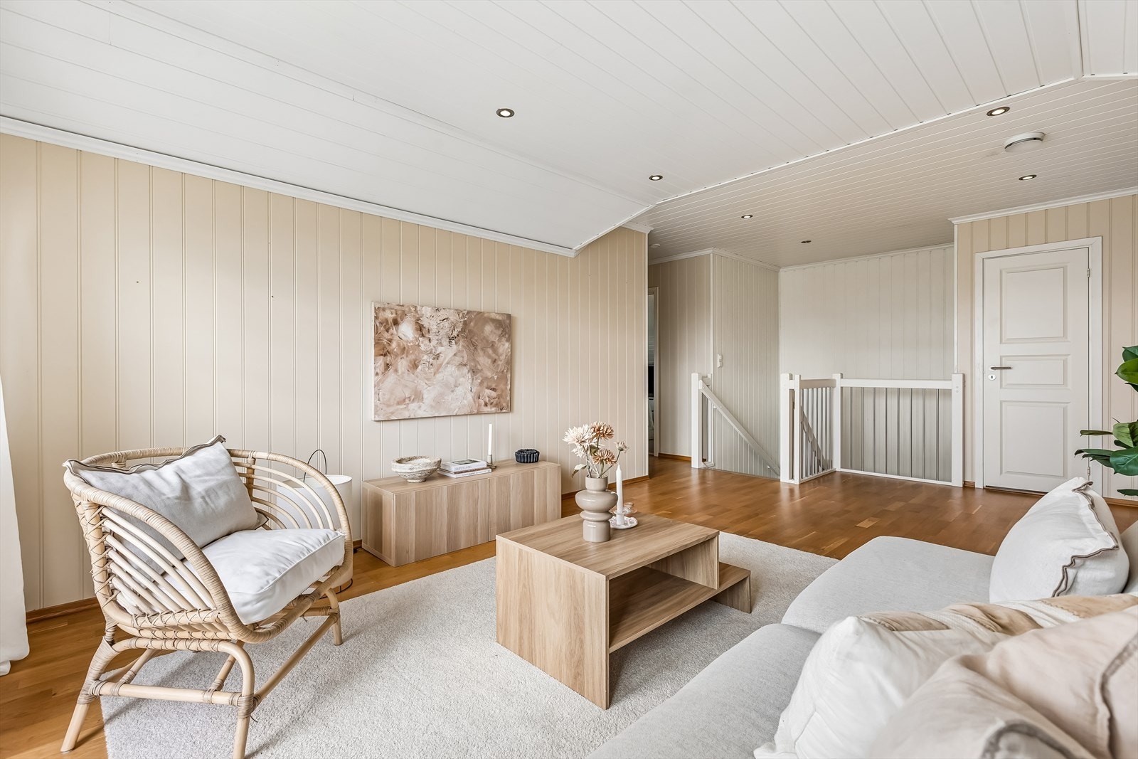 Fra loftstua har man adkomst til en flott balkong. Galleribilde