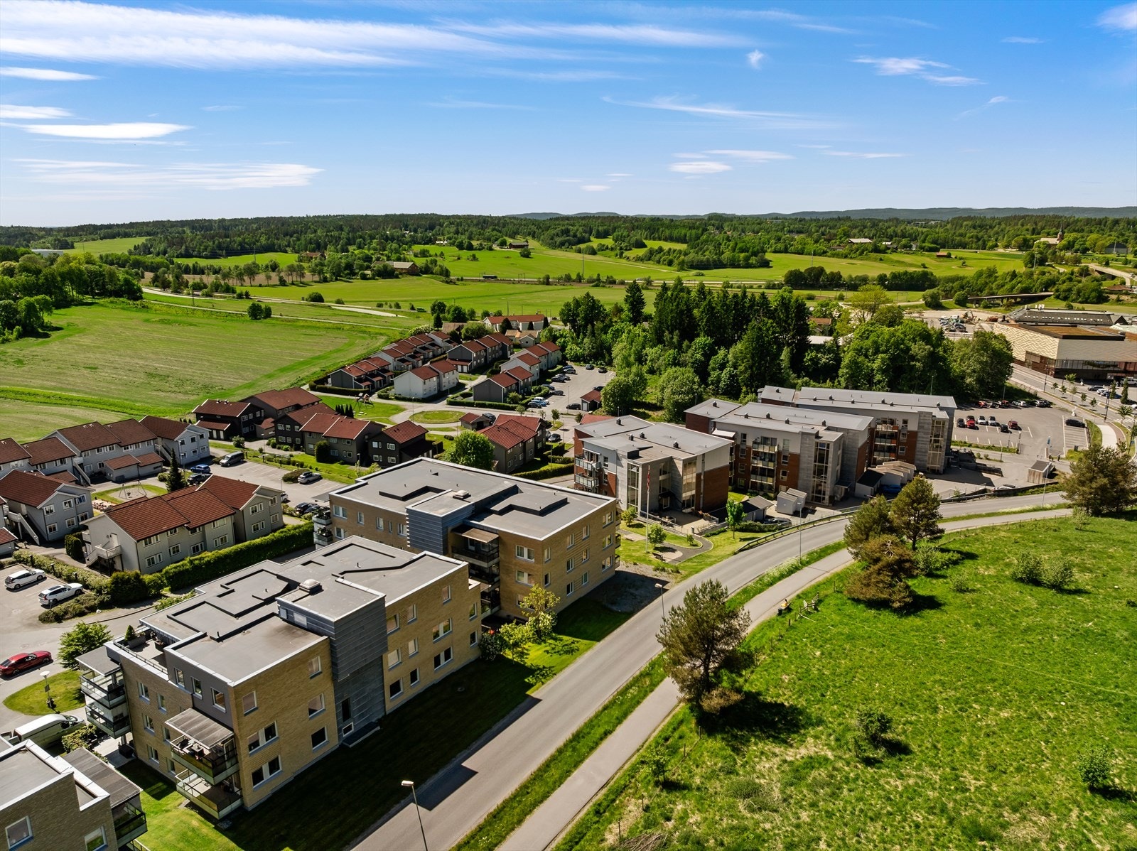 Vestby Arena og flere treningssentre ligger i gangavstand fra boligen. Galleribilde