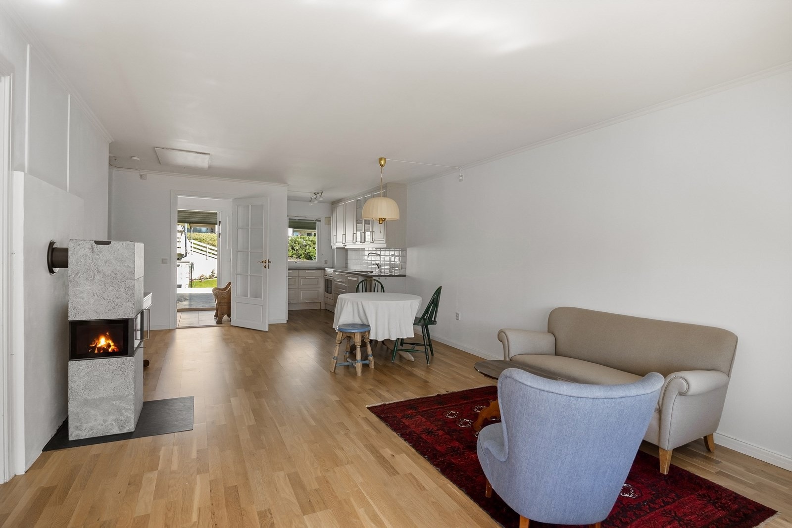 - Velkommen inn til en flott og romslig 3-roms - Galleribilde
