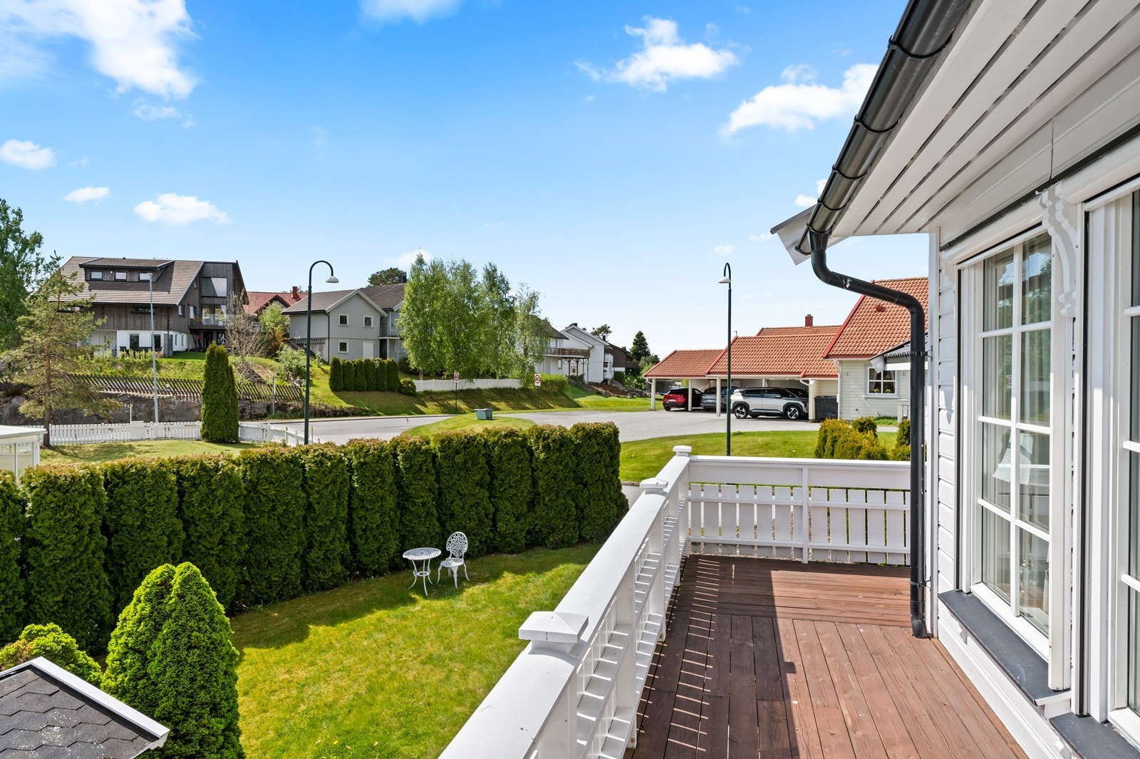 Eiendommen har flere hyggelig uteplasser. Galleribilde