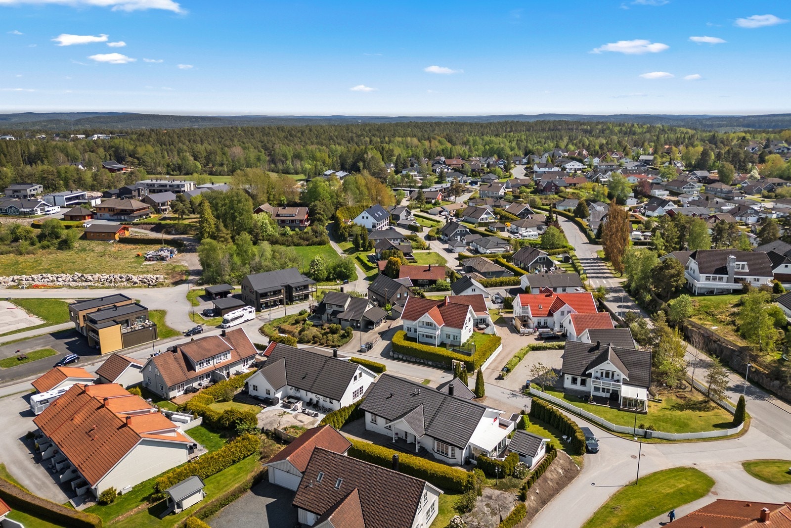 Kort vei til skog og mark - perfekt for turer året rundt. Galleribilde