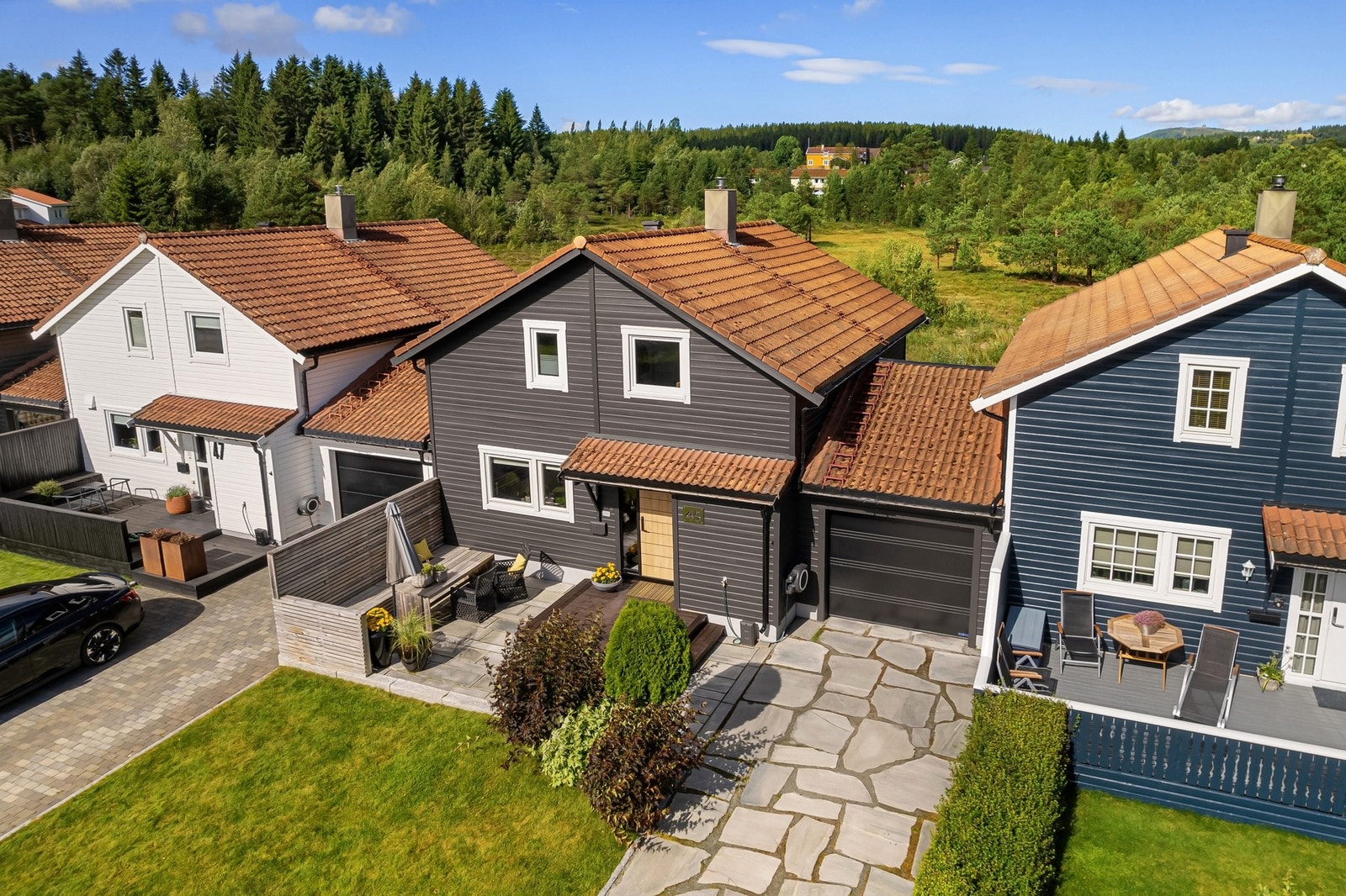 EiendomsMegler 1 v/Peder Bjørnstad har gleden av og presenter Høgsetgrenda 45! Foto: Krokstad&Nervik Galleribilde