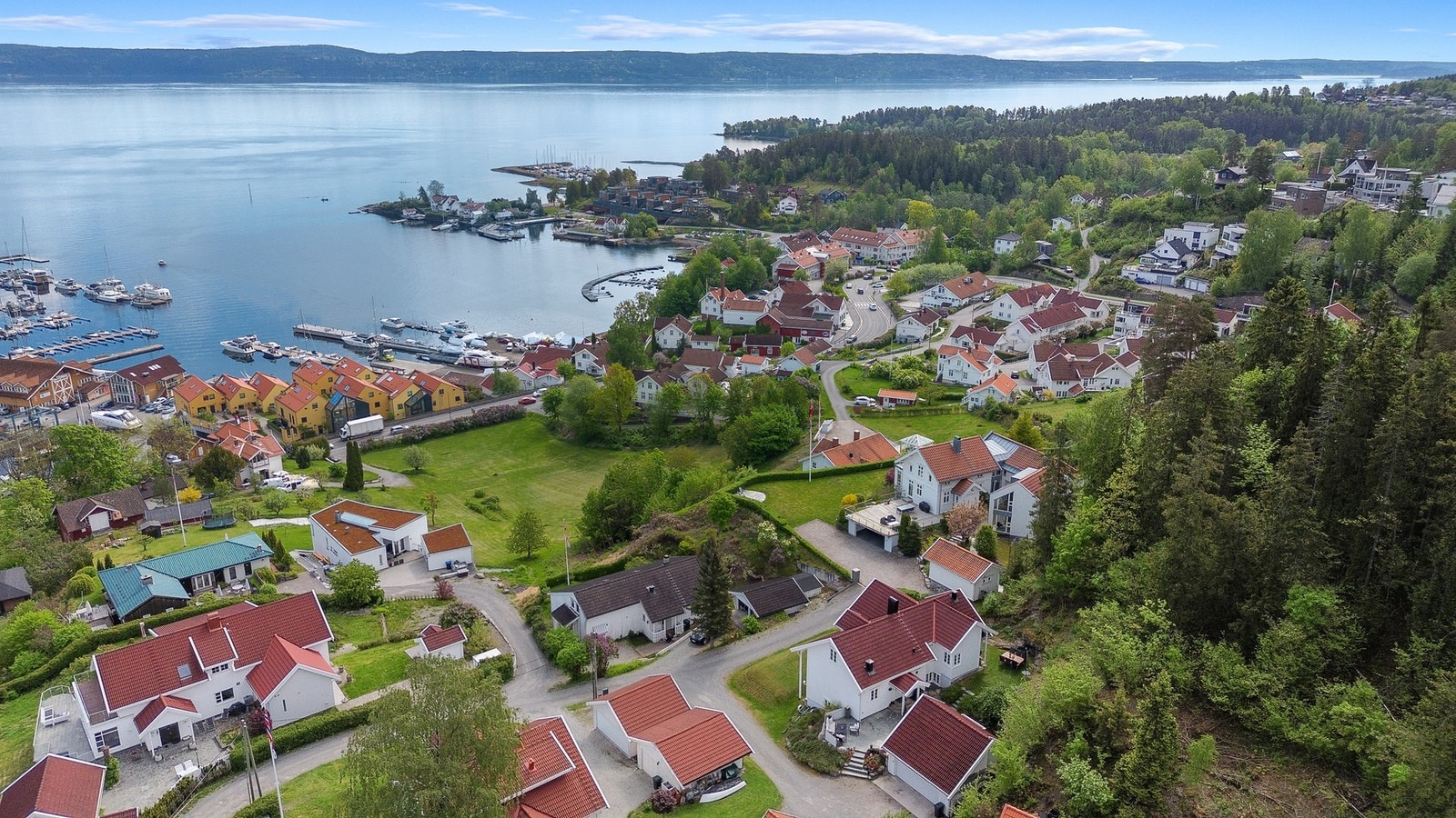 Kort avstand til Vollen Galleribilde
