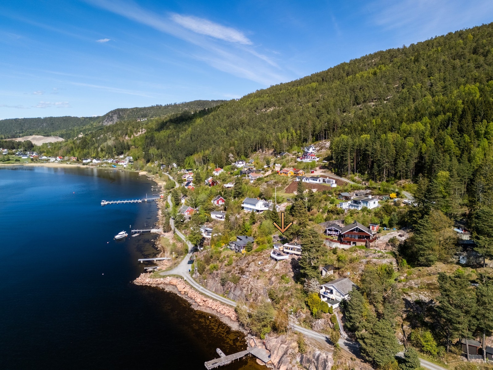 Området byr på fine turmuligheter året rundt, både til fots og på sykkel, samt kort vei til båtliv og badeliv i sommerhalvåret. Galleribilde