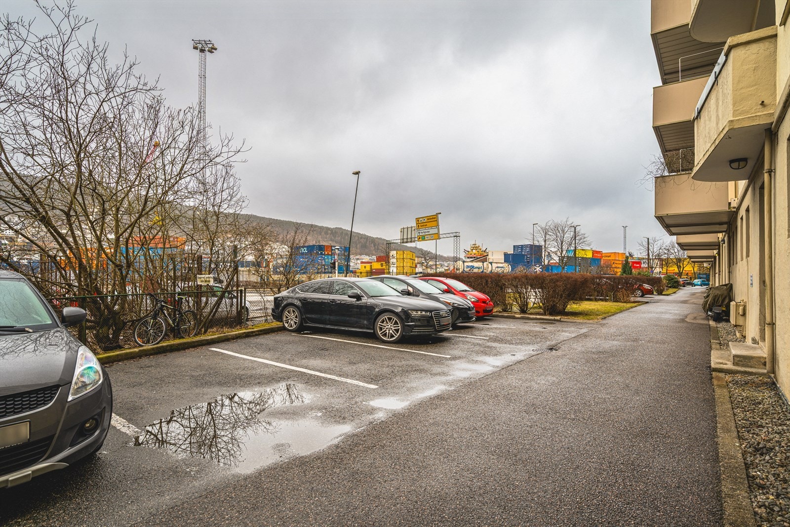 Parkeringsplasser fordeles etter venteliste. Galleribilde