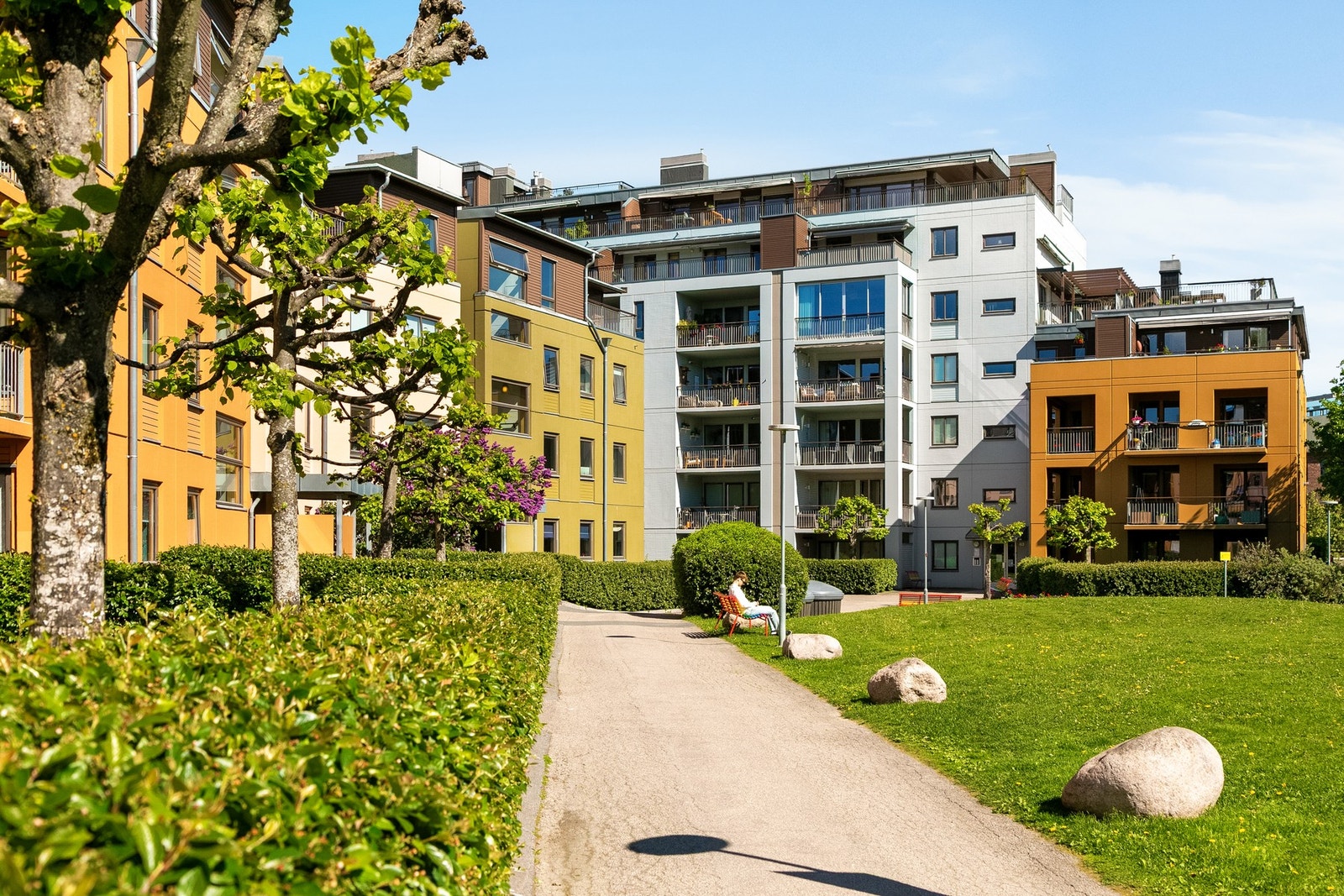 Leiligheten har et totalt bruksareal på 79 m² med stor balkong Galleribilde