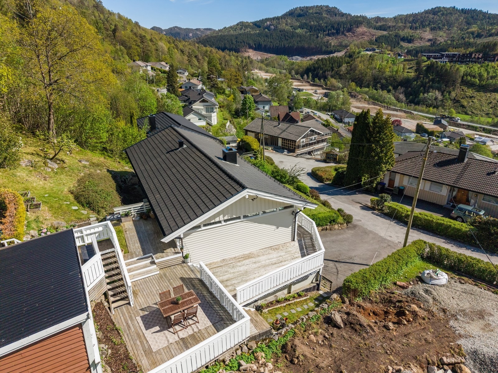 Solrik og sentral beliggenhet i populære Romskogen! Galleribilde