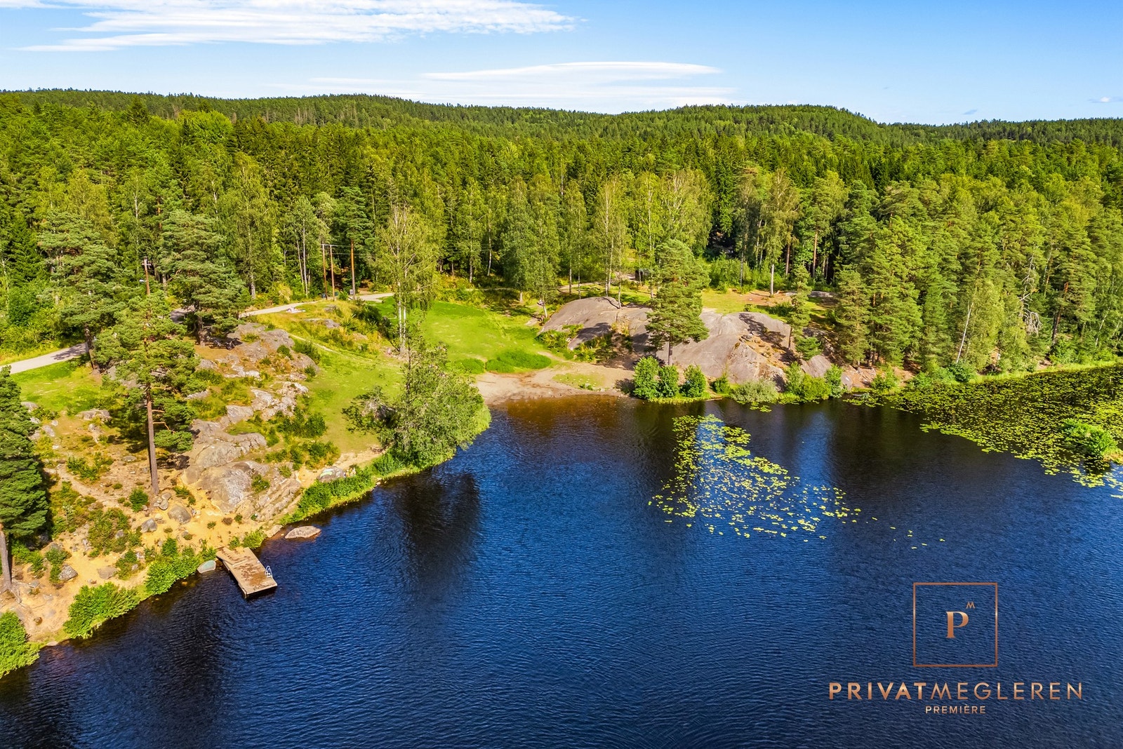 Ulsrudvannet byr på fine bade- og rekreasjonsmuligheter sommerstid. Galleribilde