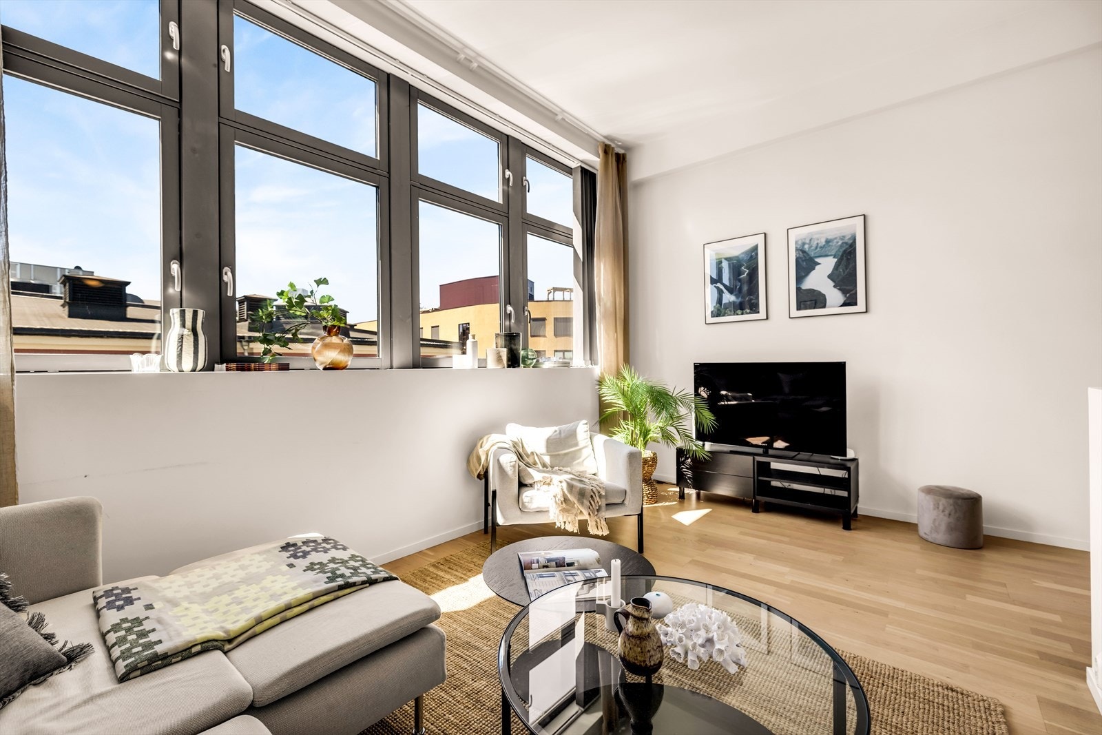 Det er balansert ventilasjon i bygget. Galleribilde