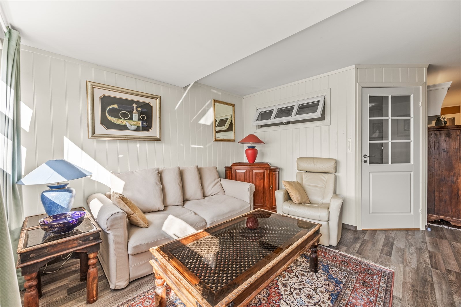 Stue med plass til sofagruppe. Galleribilde