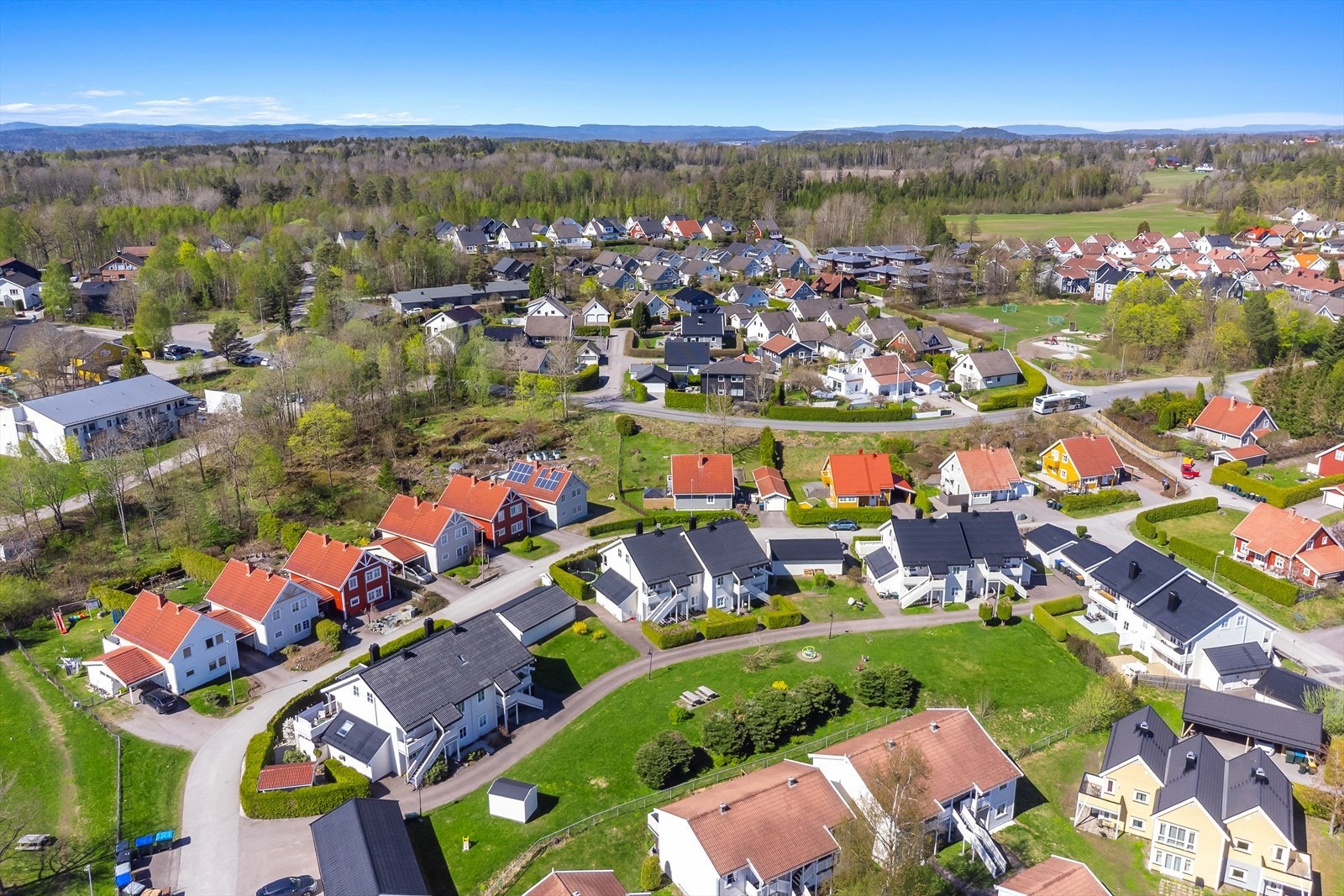 Eiendommen ligger i et etablert og rolig boligområde Galleribilde
