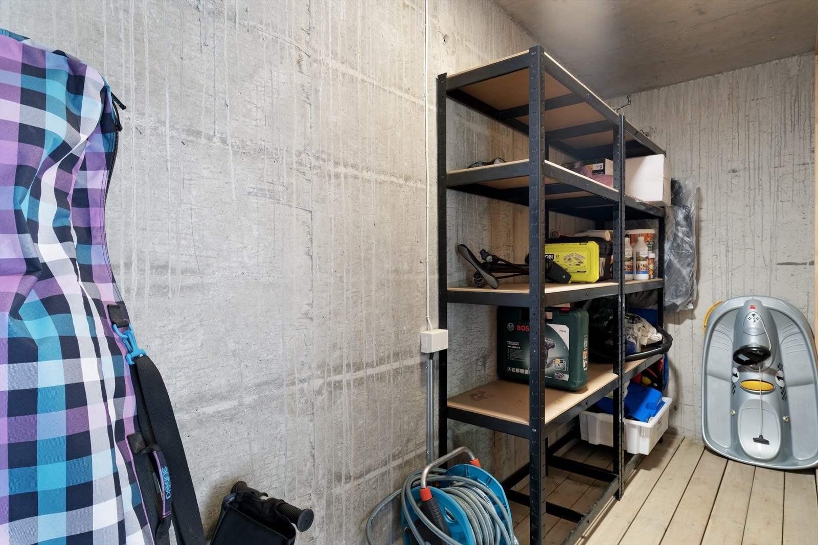 Sportsbod på 3 m² med god lagringsplass. Galleribilde