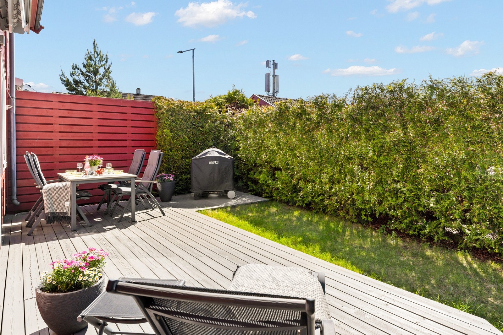 Sydvendt terrasseplatting på ca. 24 m². Galleribilde