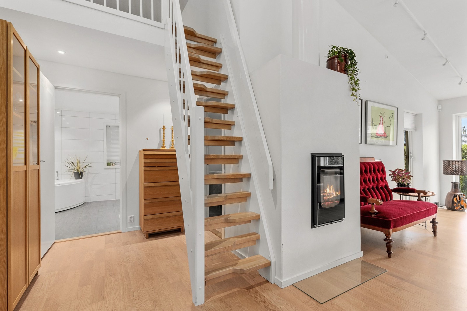 Oppgang til hems/"loftstue" Galleribilde