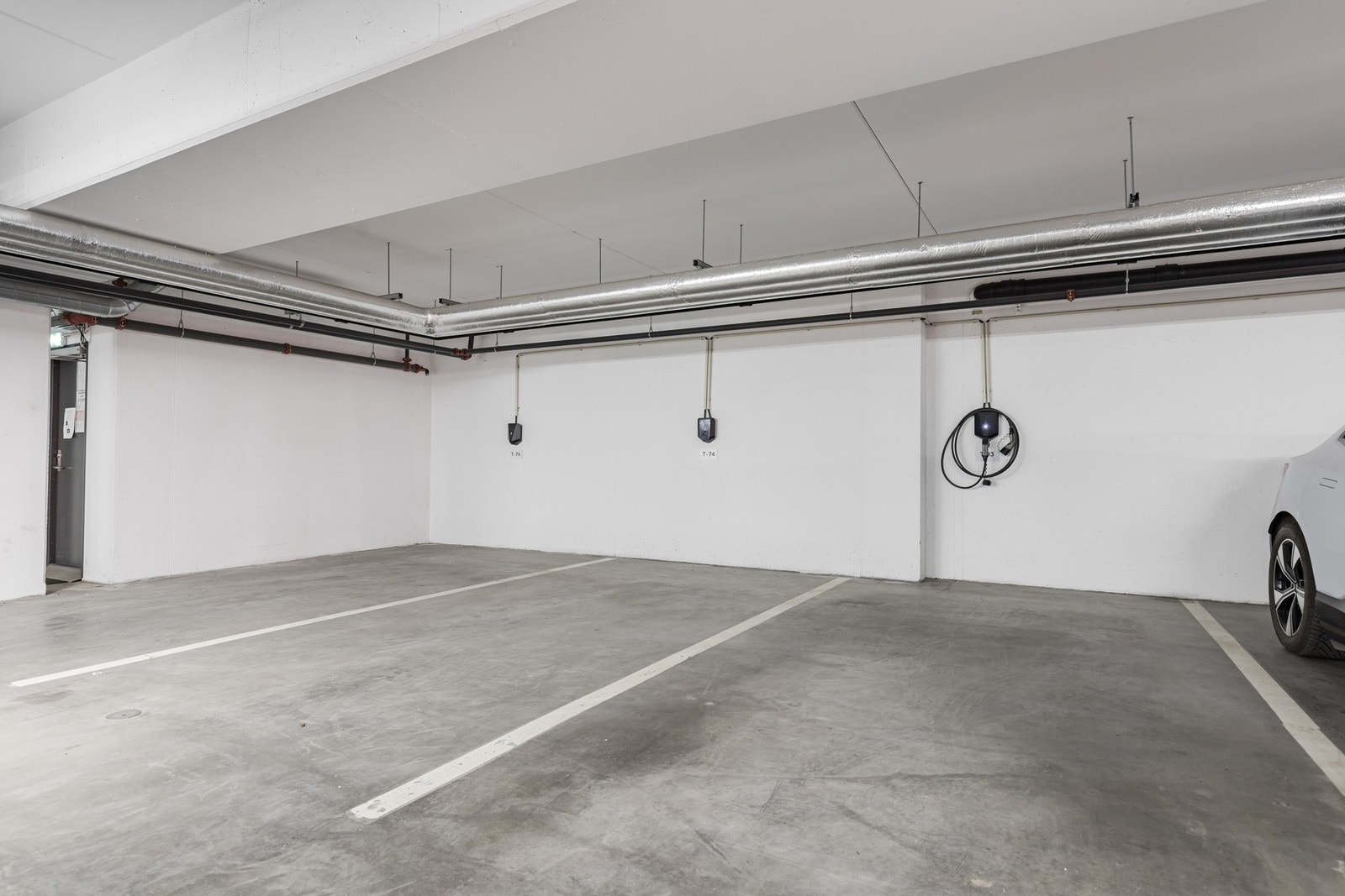 Egen parkeringsplass i felles parkeringskjeller Galleribilde
