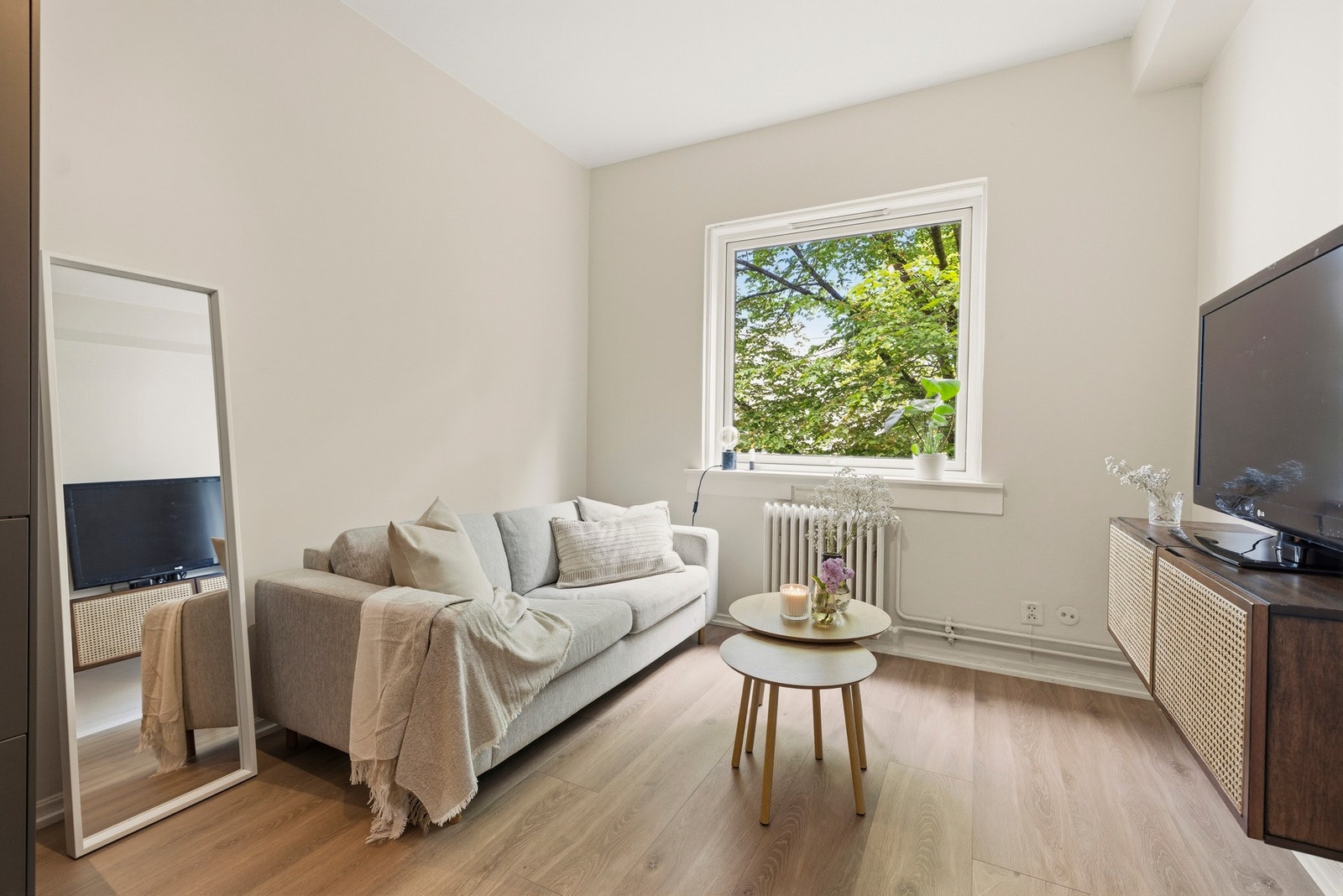 PrivatMegleren Park v/Frida H. Hoen har gleden av å presentere Observatoriegata 10. Galleribilde