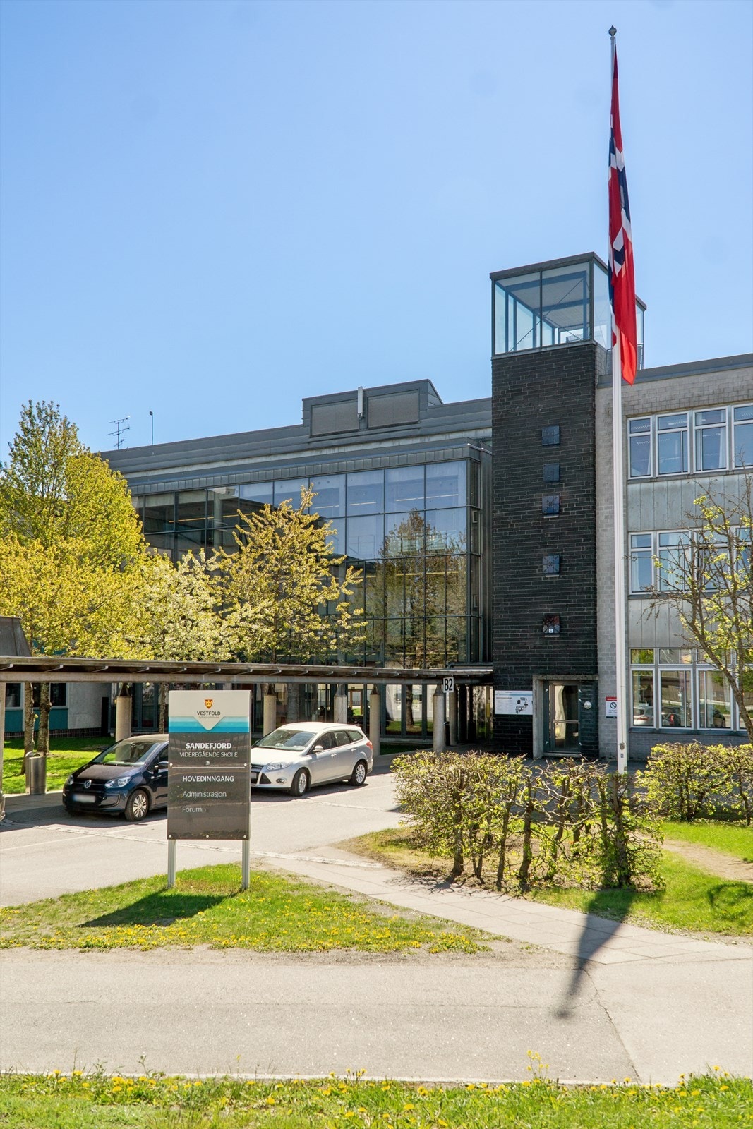 Kort vei til Svgs. Galleribilde