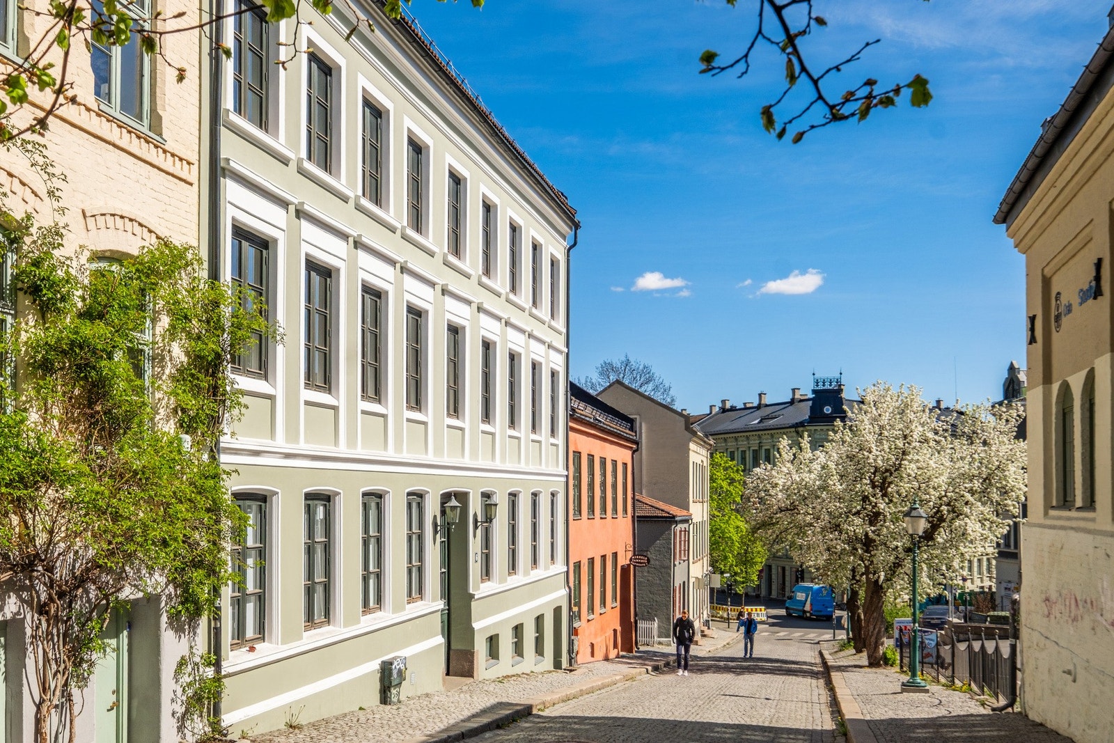 Beliggenheten er rolig og sentral, i et hyggelig område med vakre omgivelser. Galleribilde