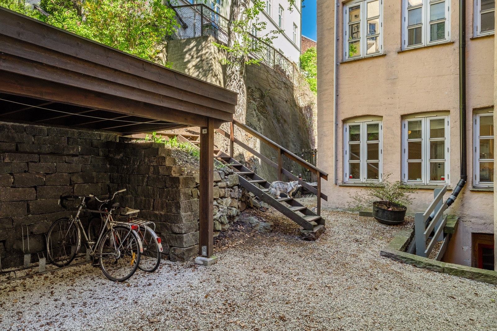Sameiet har sykkelparkering i gårdsrommet. Galleribilde
