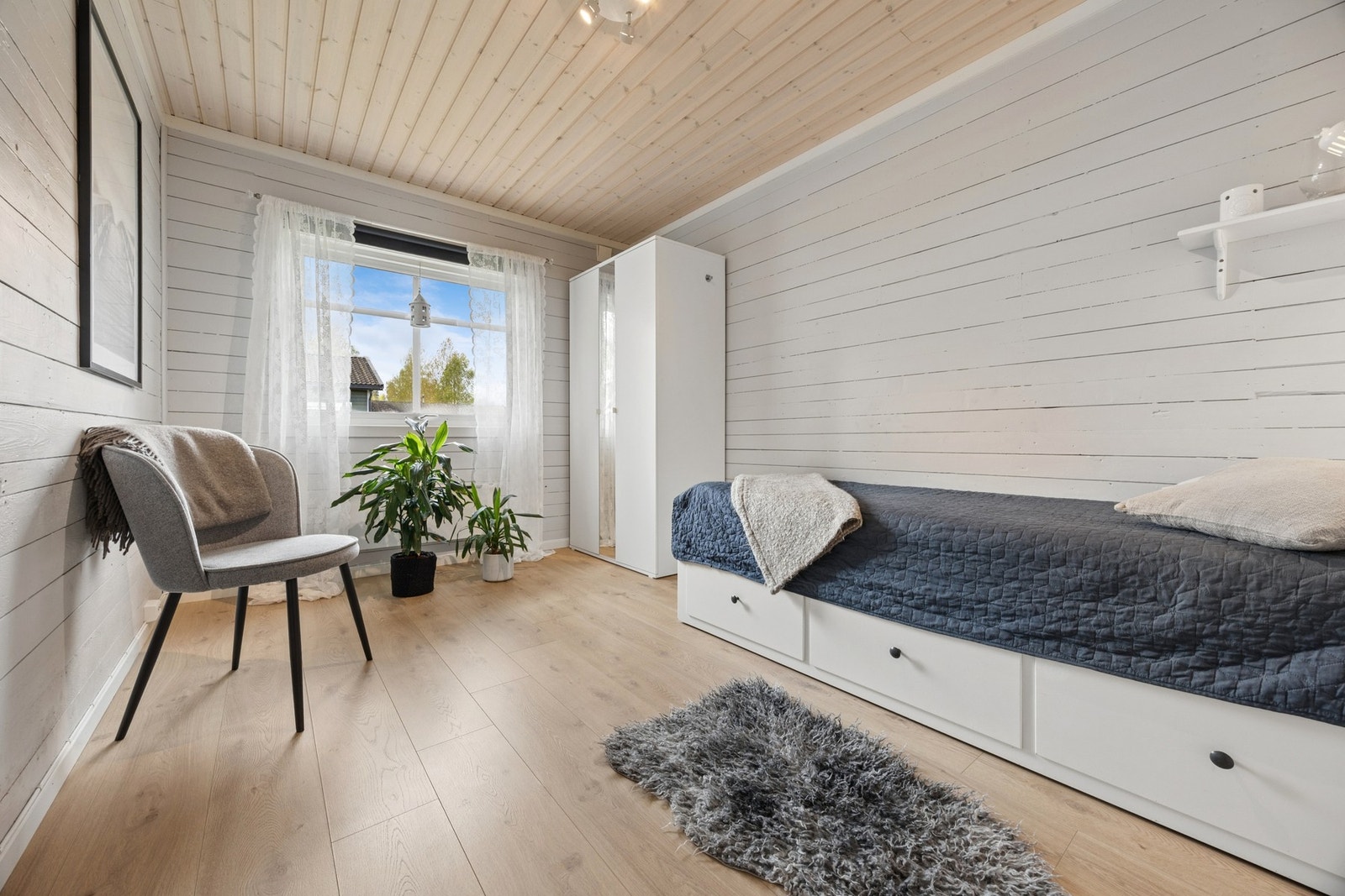 De ytterligere to soverommene egner seg godt som barnerom, gjesterom eller kontor. Galleribilde
