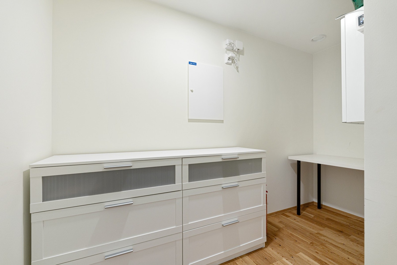 Soverom med tilhørende bod/ walk-in. Galleribilde