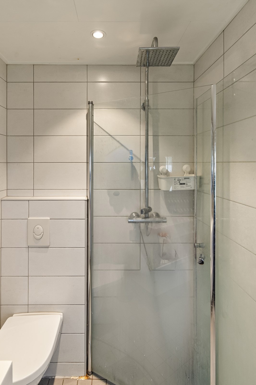 Dusjhjørne med innfellbare glassdører. Galleribilde