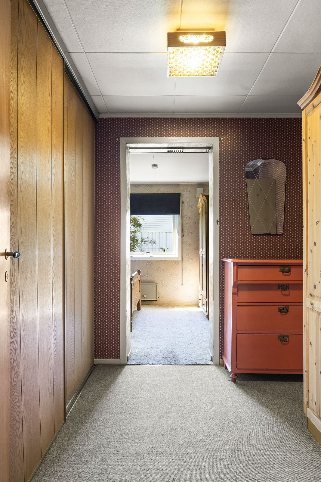 Rommet ligger i tilknytning til hovedsoverommet og passer ypperlig til walk-in garderobe Galleribilde