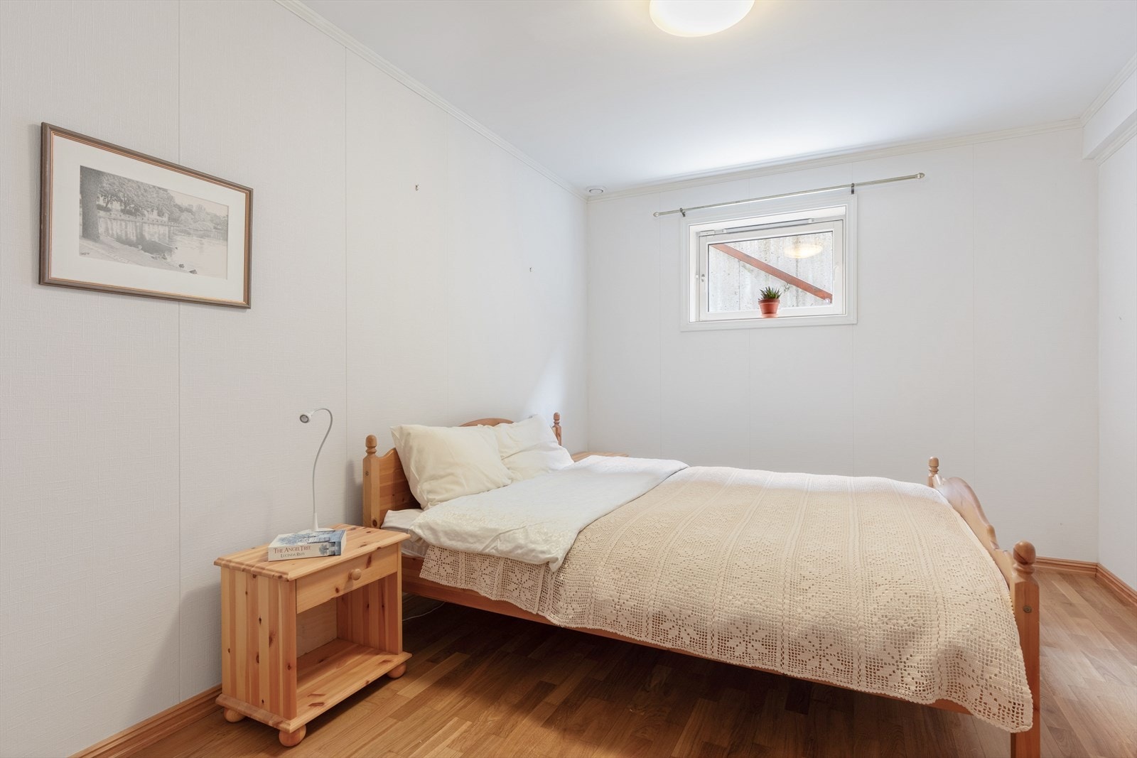 Bod innredet som soverom Galleribilde