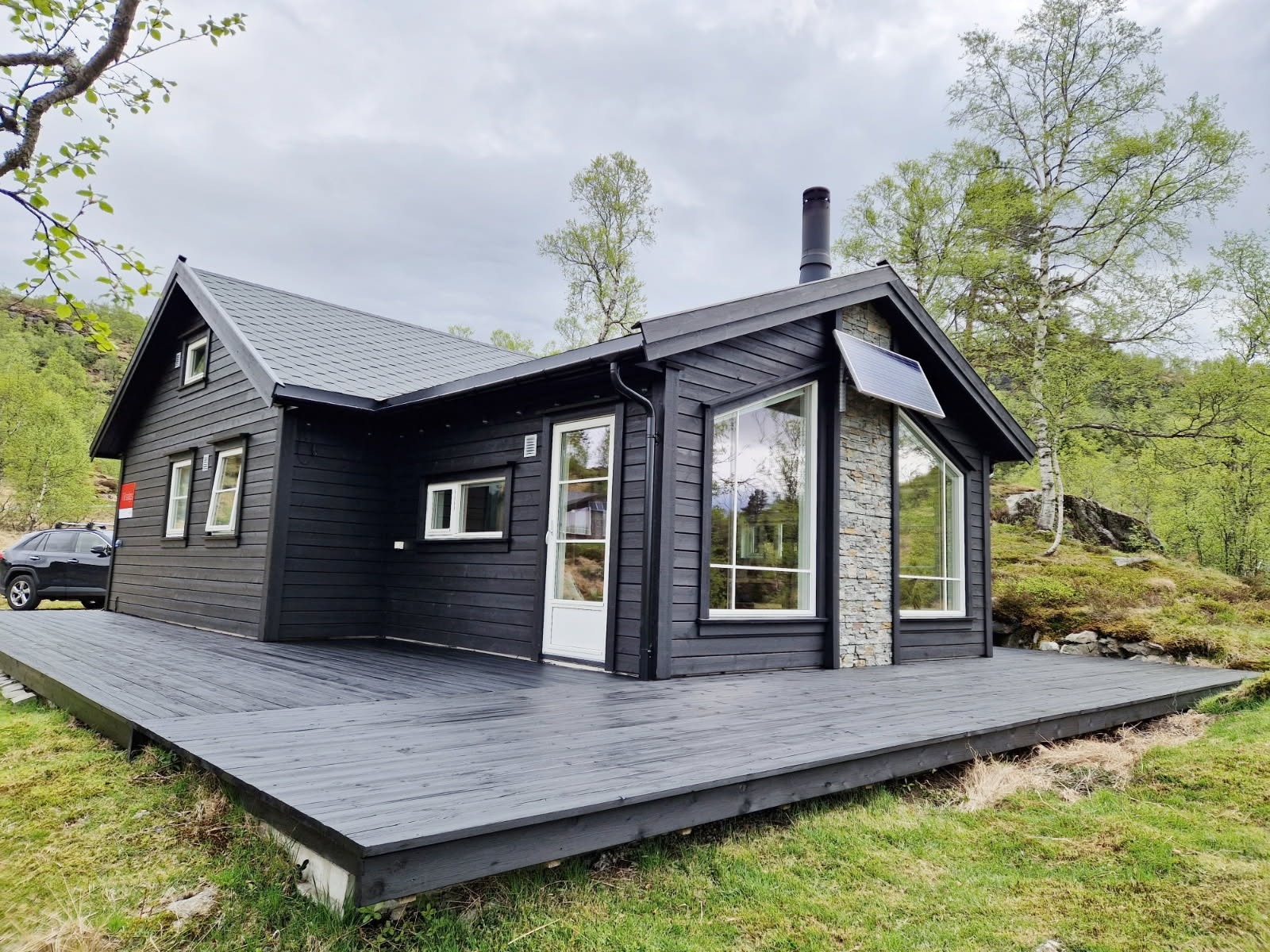 Fasade - Nybeiset terrasse Galleribilde