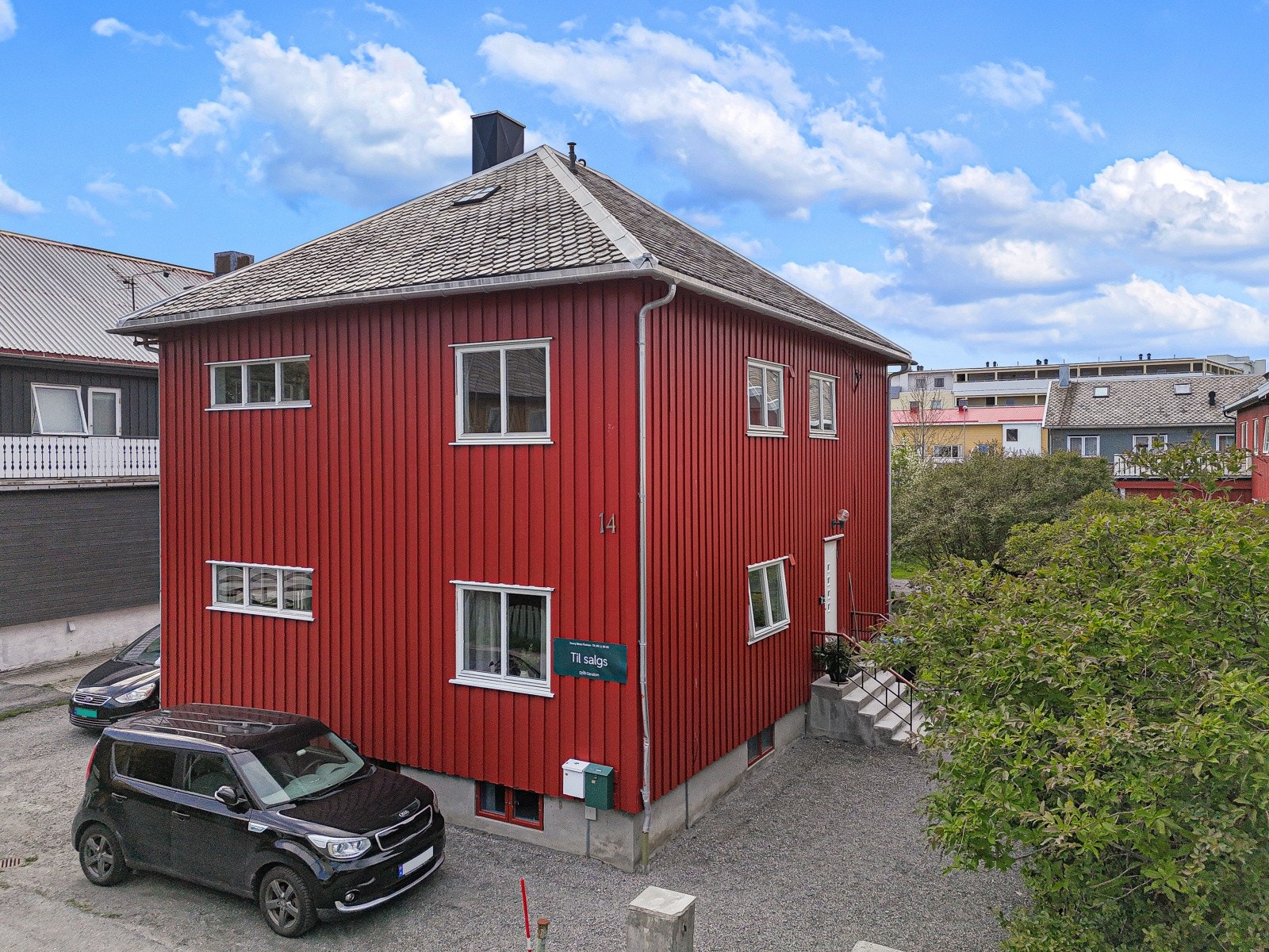 Parkering på egen tomt. Galleribilde