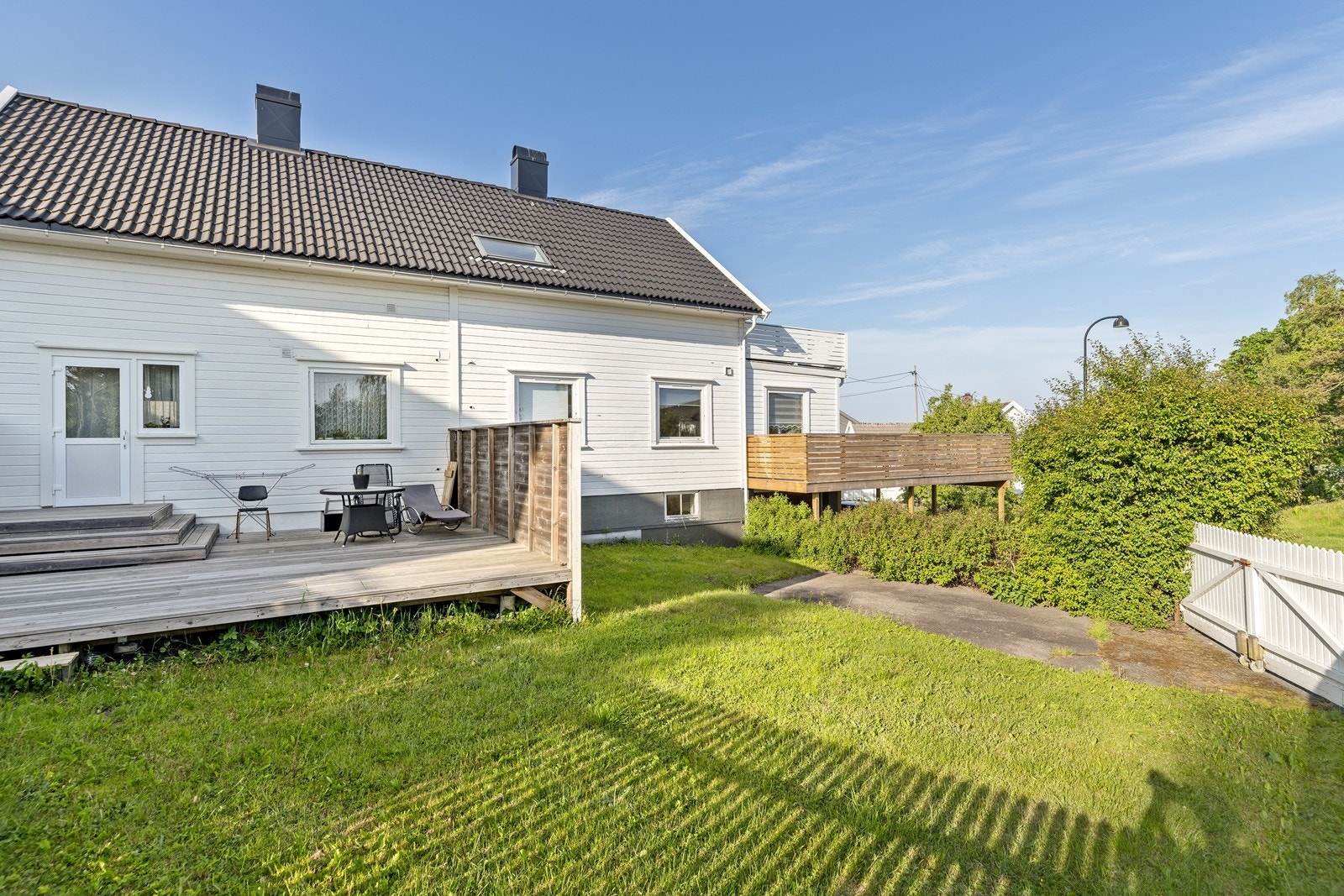 Stor hage - hagen går helt til hekken Galleribilde