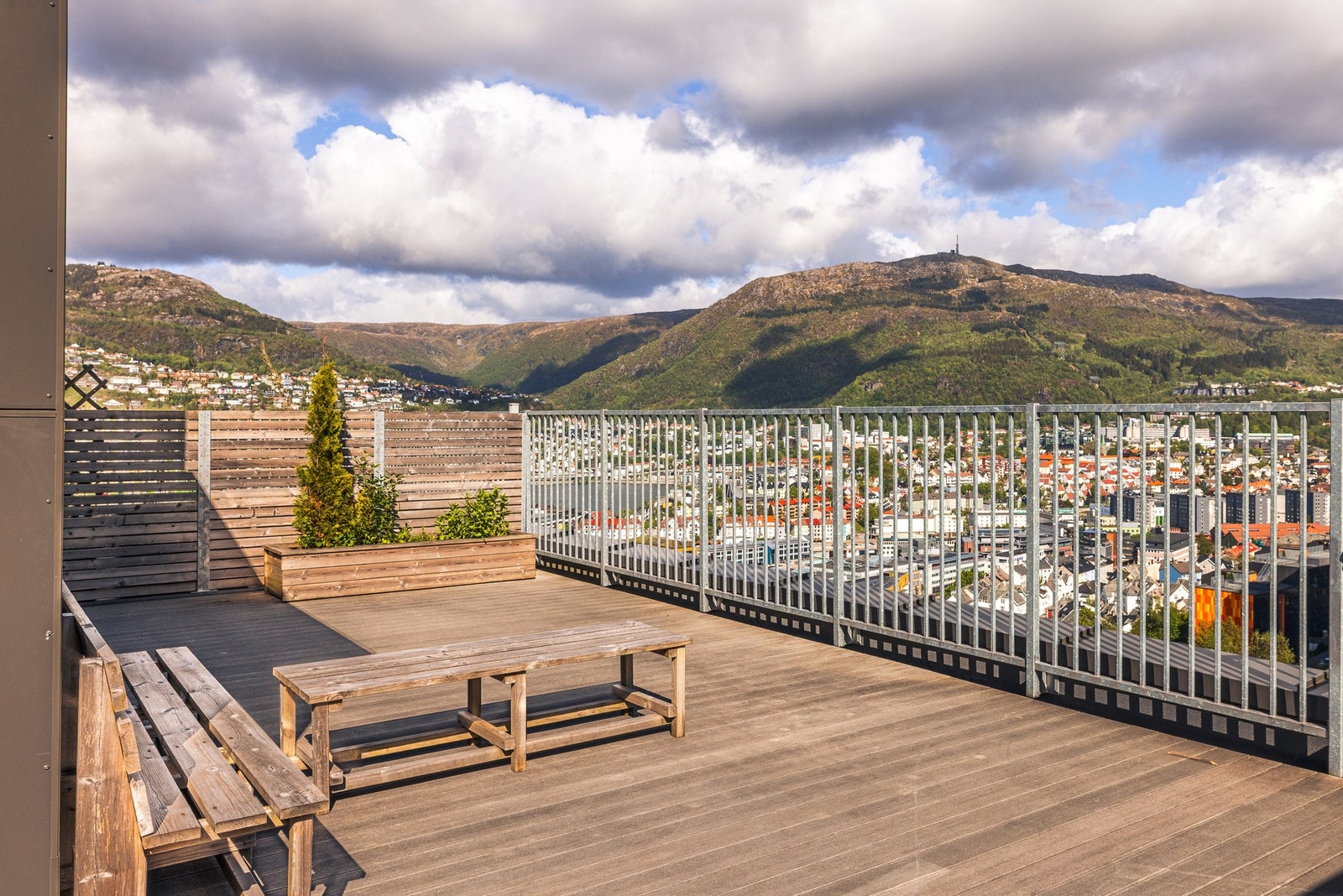 Det er også en felles takterrasse i borettslaget. Galleribilde